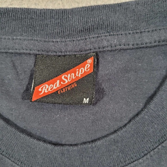 Red Stripe Shirt Mens Medium Blue Spell Out Graphic‎ Print Logo Crew Neck Tee - Picture 2 of 10